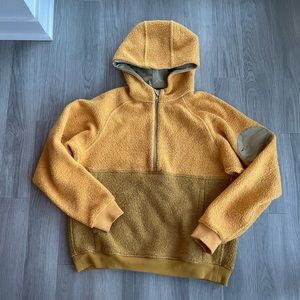 outdoor voices MegaFleece Half-Zip Hoodie
Sunflower / Dijon